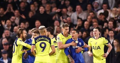 Đả bại Tottenham, Chelsea vào nhóm dự cúp châu Âu
