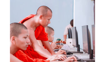 Đưa tri thức số đến chùa Khmer