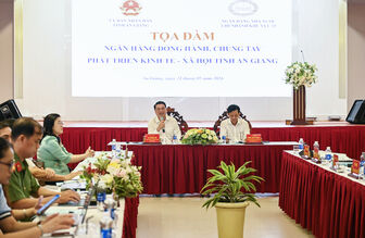 Tọa đàm “Ngân hàng đồng hành, chung tay phát triển kinh tế - xã hội tỉnh An Giang"