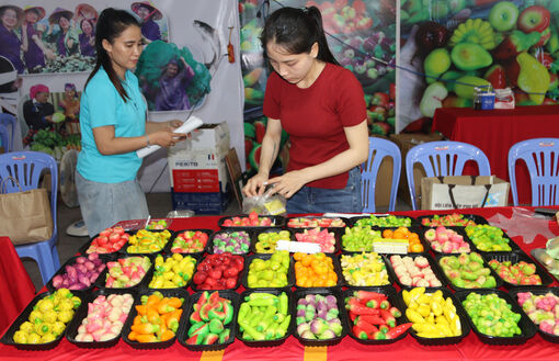 Bánh quê níu lòng người