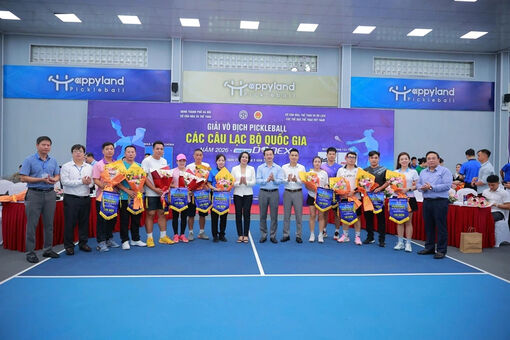 Trương Vinh Hiển, Trịnh Linh Giang so tài ở Giải pickleball các CLB quốc gia 2026