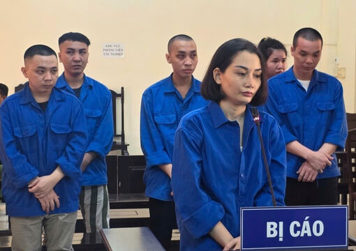 Xét xử 6 bị cáo trong vụ án buôn bán hàng cấm quy mô lớn