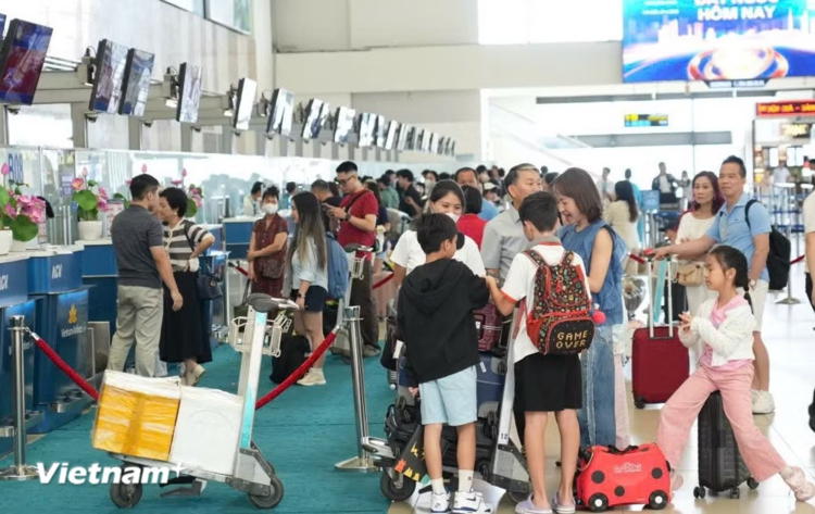 Trên 105.000 người kinh doanh bị tạm hoãn xuất cảnh với thuế nợ 61.000 tỷ đồng