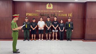 Bắt 5 đối tượng trong đường dây buôn bán khí cười quy mô lớn