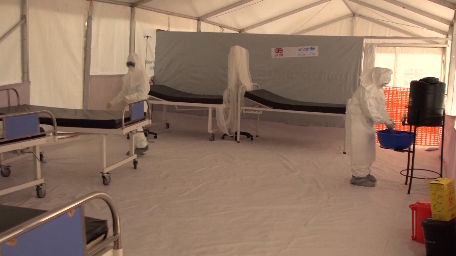 Dịch Ebola có nguy cơ lan rộng tại châu Phi