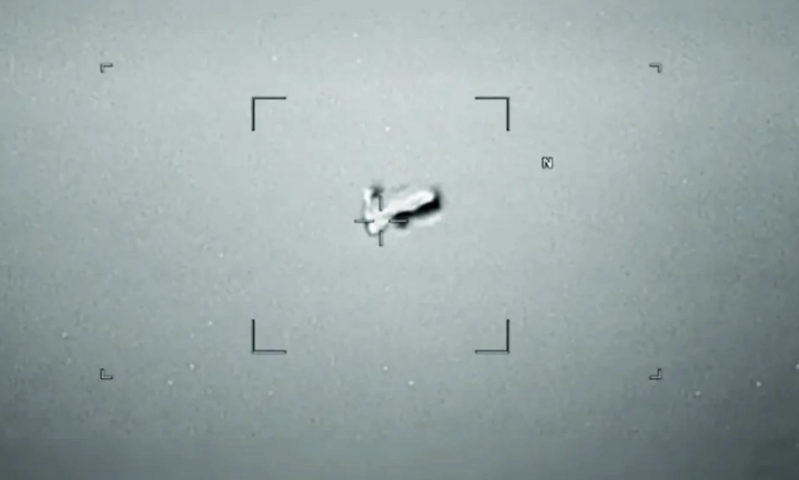 Hồ sơ mật mới nhất hé lộ cuộc chạm trán giữa UFO với 13 chiến đấu cơ