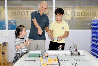 Đồng hành cùng con thời đại số