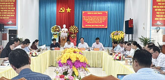 Giám sát việc thực hiện chính sách đối với đội ngũ cán bộ, công chức, viên chức người dân tộc thiểu số tại xã Châu Phong.