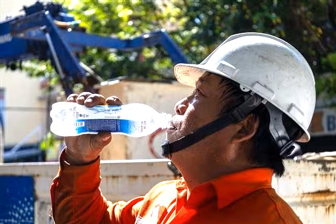 Những kiến thức “bỏ túi” chăm sóc sức khỏe trong mùa nắng nóng