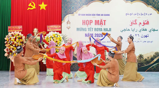 Roya Haji - Tết của sự yêu thương và sẻ chia
