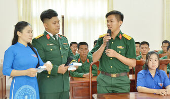 Sư đoàn 4 tổ chức Tọa đàm thanh niên gắn với phong trào “3 tiên phong quyết thắng”