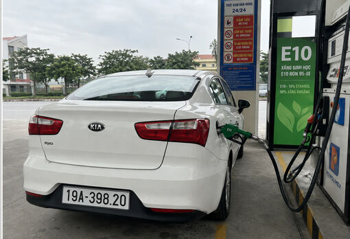 Phụ gia có phải “thần dược” cho xe khi dùng xăng E10?