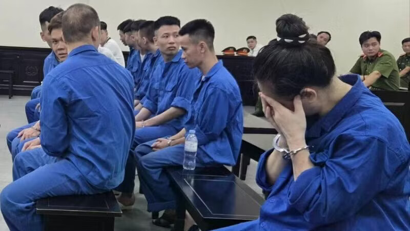 Tuyên án nhóm giả danh “Huấn Hoa Hồng” cho vay tiền để lừa đảo, buôn bán thận