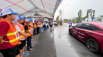 Tập huấn kỹ năng lái ô tô phòng vệ cho người dân