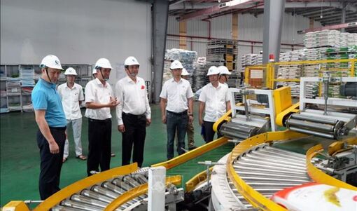 Đổi mới thể chế cho mục tiêu tăng trưởng 2 con số