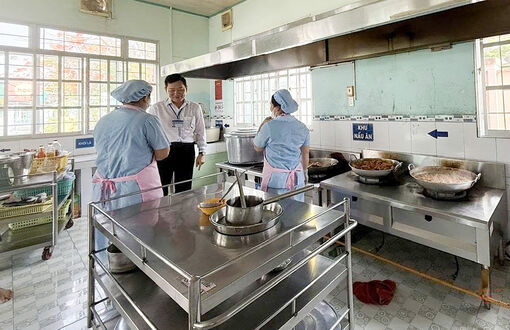 Siết chặt kiểm tra an toàn thực phẩm