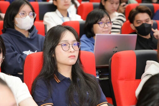 Một đại học cộng điểm xét tuyển với thành tích hoạt động nổi bật từ cấp phường/xã