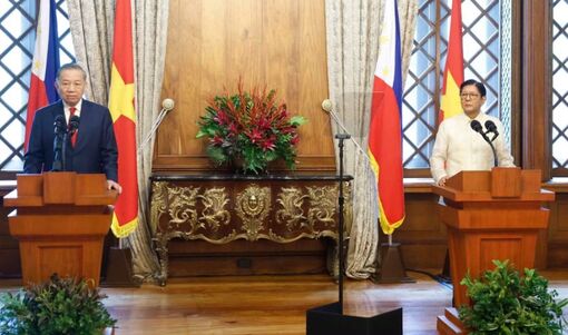 Việt Nam và Philippines nâng cấp quan hệ lên Đối tác Chiến lược tăng cường