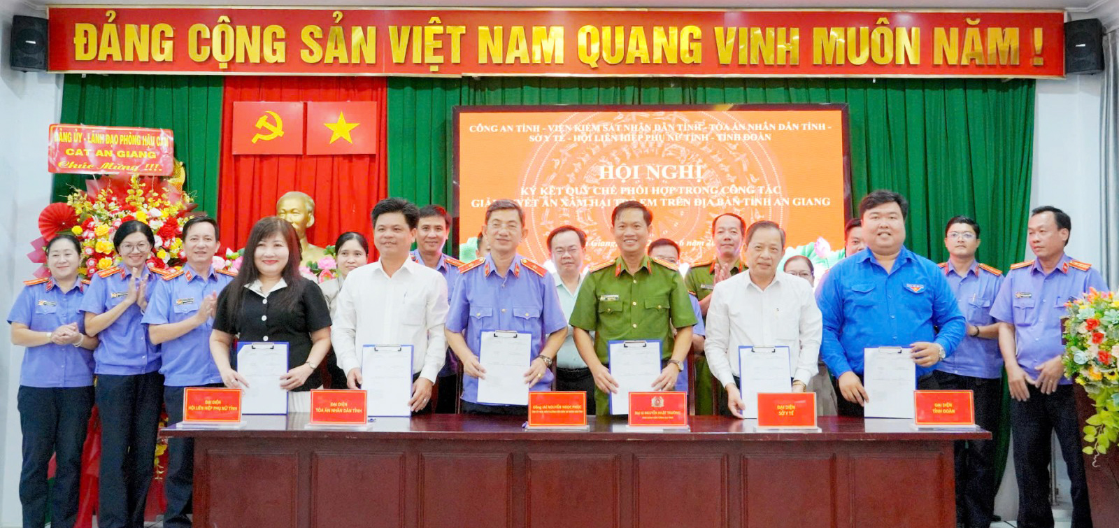 6 cơ quan tỉnh An Giang ký quy chế phối hợp giải quyết án xâm hại trẻ em