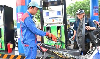 Giá xăng dầu hôm nay (2/6): Giá dầu tăng hơn 4% khi đàm phán Mỹ - Iran đình trệ