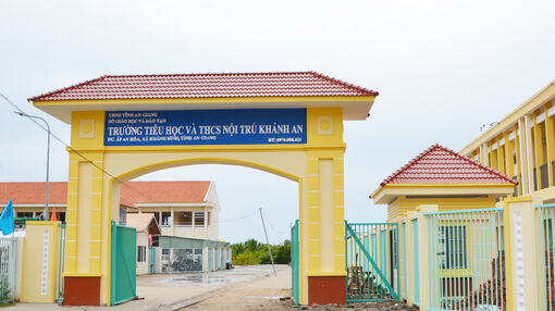 Chạy đua tiến độ các trường nội trú biên giới