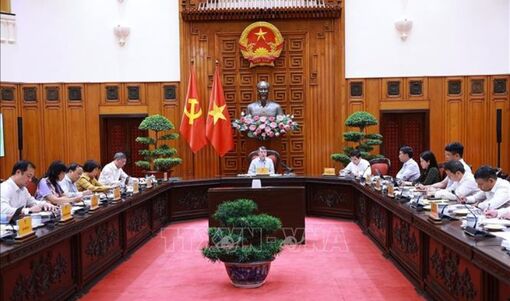 Thủ tướng Lê Minh Hưng họp về phát triển Trung tâm tài chính quốc tế tại Việt Nam