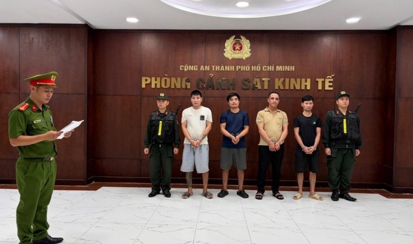 Bắt nhóm dùng hóa chất sản xuất giá đỗ, tuồn hơn 1.000 tấn ra thị trường
