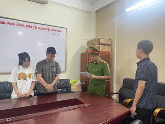 Hai chủ cửa hàng thời trang bị khởi tố