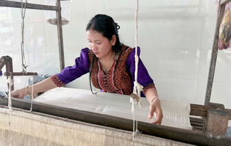 Thổ cẩm Khmer trước bài toán truyền nghề