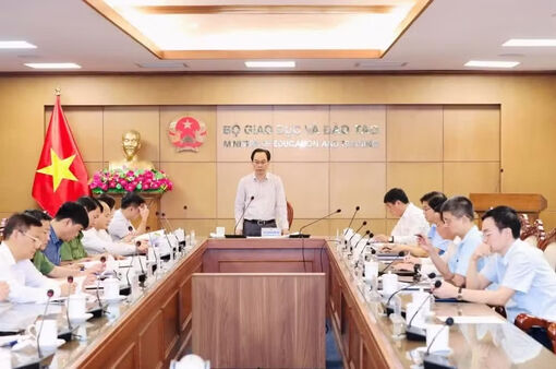 Quan tâm sức khỏe tâm thần của trẻ trước áp lực mùa thi