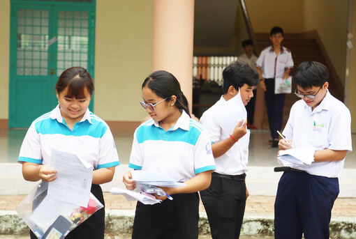 Kỳ thi tuyển sinh vào lớp 10: Thí sinh nhẹ nhõm sau buổi thi môn toán