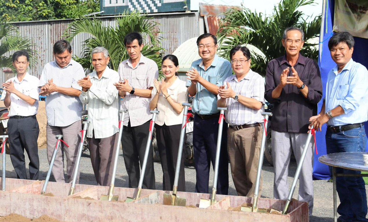 Xã Chợ Mới khởi công xây dựng cầu Trường Tiểu học A Kiến An