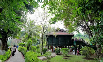 Triển lãm ảnh, ra mắt sách kỷ niệm 115 năm ngày Bác Hồ ra đi tìm đường cứu nước