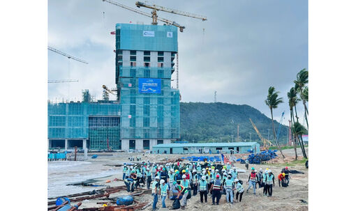 Coteccons triển khai chương trình "Làm đẹp bãi biển - Kiến tạo Đảo xanh"
