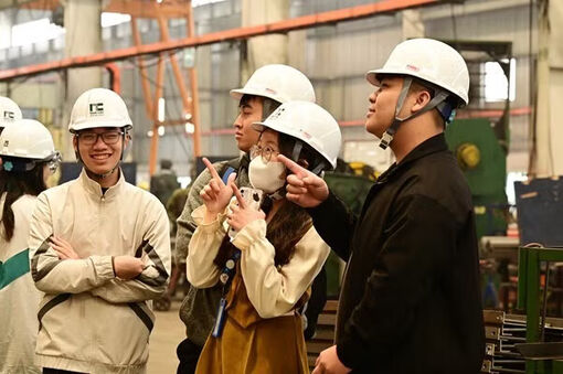 Mức lương ngành Logistics cho sinh viên mới ra trường là bao nhiêu?