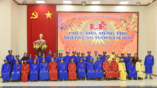 UBND xã Giang Thành tổ chức lễ chúc thọ, mừng thọ 180 người cao tuổi