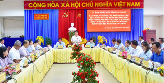 Chủ tịch UBND tỉnh An Giang Hồ Văn Mừng yêu cầu đẩy nhanh tiến độ thực hiện các trường phổ thông nội trú, trung học cơ sở khu vực biên giới