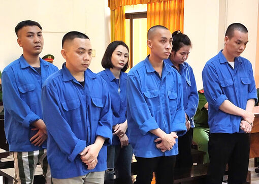 Mua, bán đồ chơi nguy hiểm, lãnh án tù