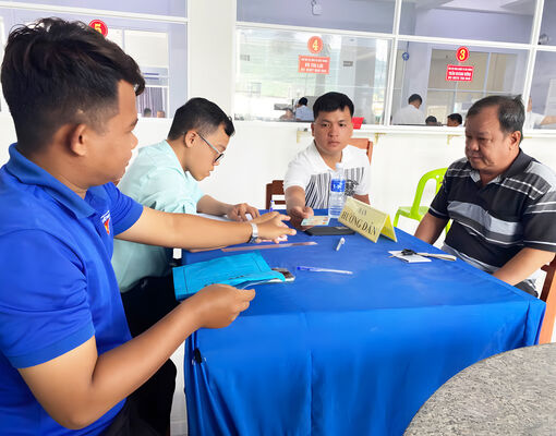 Tinh gọn bộ máy, gần dân hơn