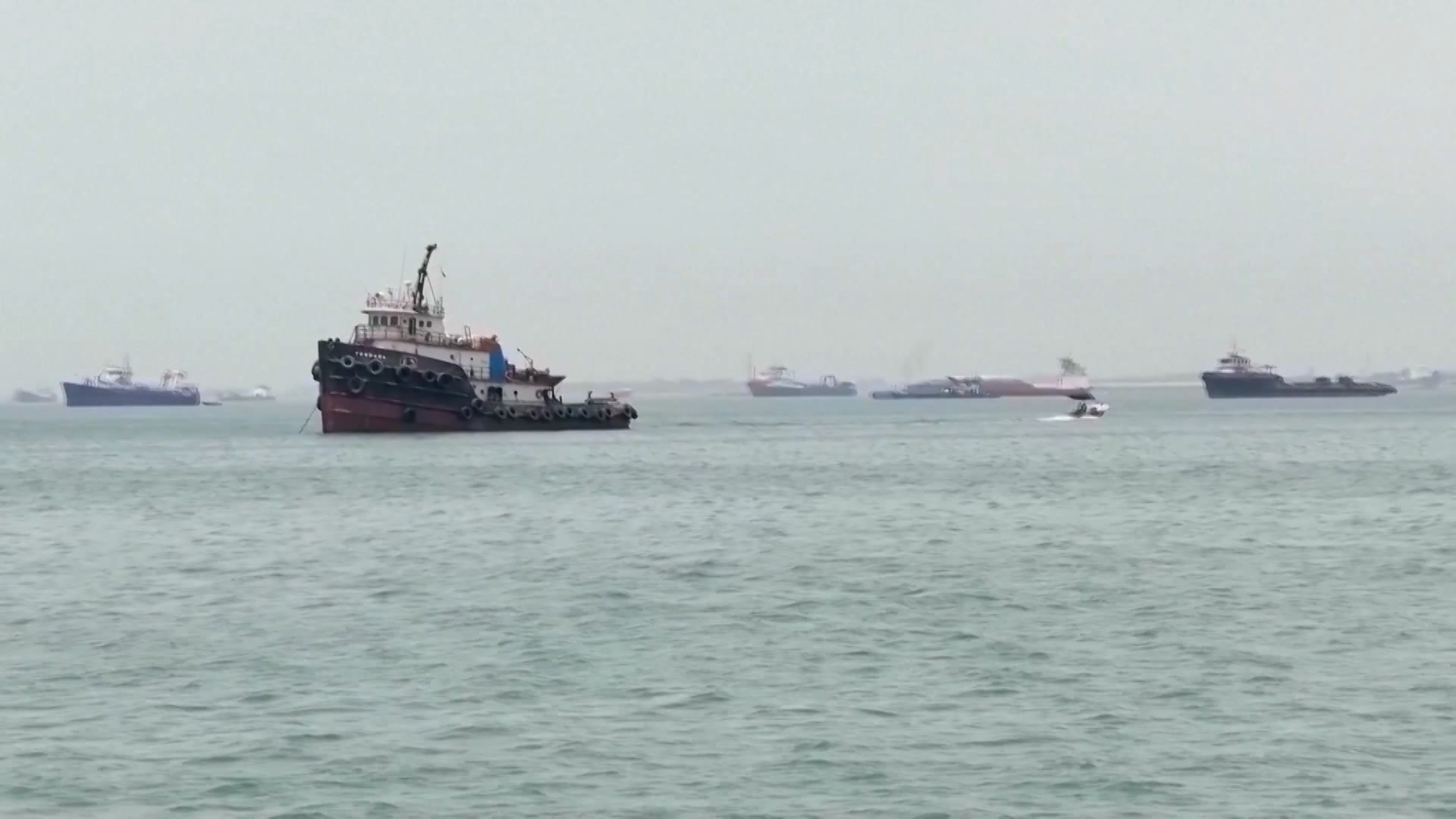 EU lần đầu trừng phạt Iran liên quan eo biển Hormuz