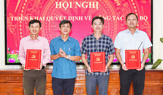 Đảng ủy xã Vĩnh Điều triển khai quyết định điều động cán bộ