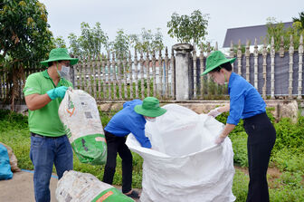 Mùa hè xanh từ những việc nhỏ