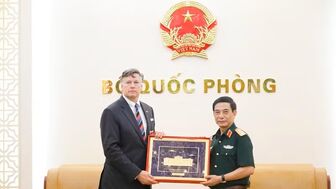 Việt Nam-Hoa Kỳ ưu tiên hợp tác khắc phục hậu quả chiến tranh