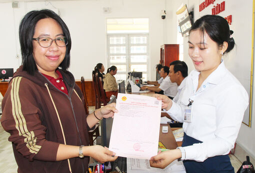 Chính quyền địa phương 2 cấp ở đầu nguồn sông Tiền: Hiệu quả từ thực tiễn - Bài 1: Tinh gọn bộ máy, rút ngắn khoảng cách phục vụ
