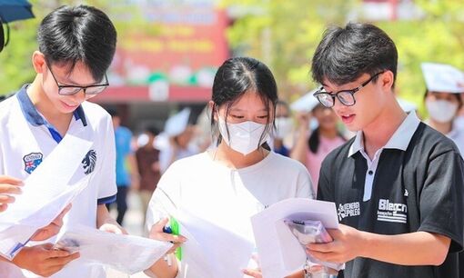 Gợi ý đáp án môn Ngữ văn tốt nghiệp THPT 2026