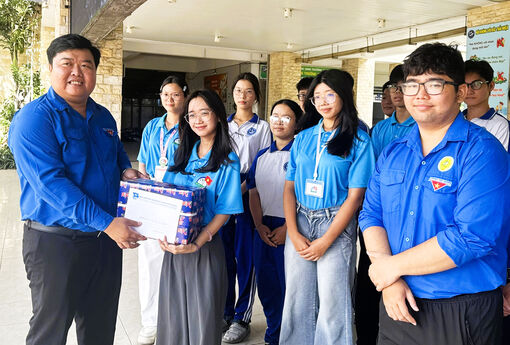 Phát huy sức trẻ xây dựng quê hương