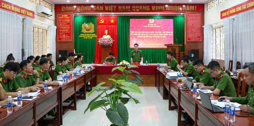 Cục Cảnh sát Quản lý hành chính về trật tự xã hội kiểm tra công tác quản lý hành chính tại An Giang