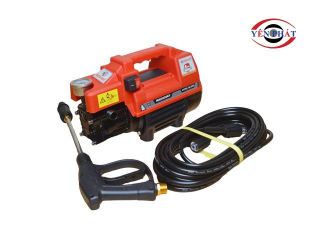 Chọn máy rửa xe áp lực cao cho gara ô tô
