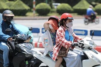 Cách phát hiện trẻ bị say nắng và xử trí đúng cách