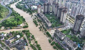 Trung Quốc ban hành cảnh báo khẩn cấp độ II về mưa lớn
